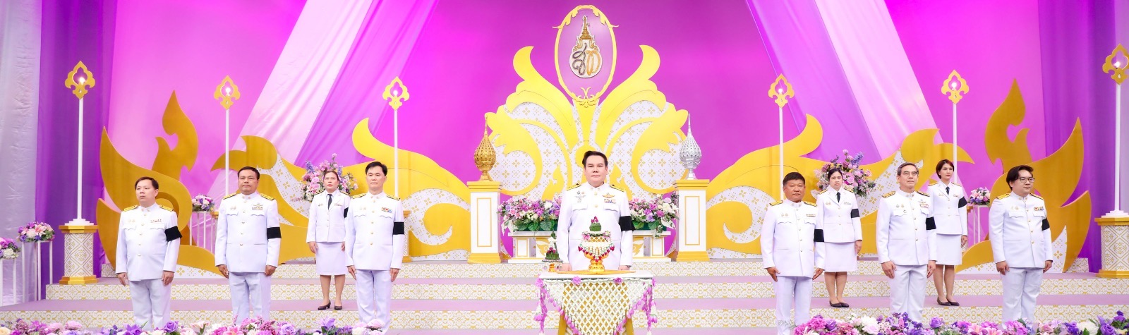 ผู้บริหาร มทร.ตะวันออก เขตพื้นที่อุเทนถวาย ร่วมบันทึกเทปโทรทัศน์ถวายพระพร  เนื่องในวันเฉลิมพระชนมพรรษา สมเด็จพระนางเจ้าฯ พระบรมราชินี