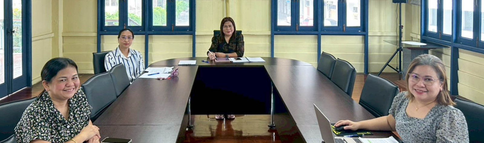 ประชุมการเตรียมความพร้อมการรับตรวจประกันคุณภาพ ของสำนักงานเขตพื้นที่อุเทนถวาย ประจำปีการศึกษา 2568