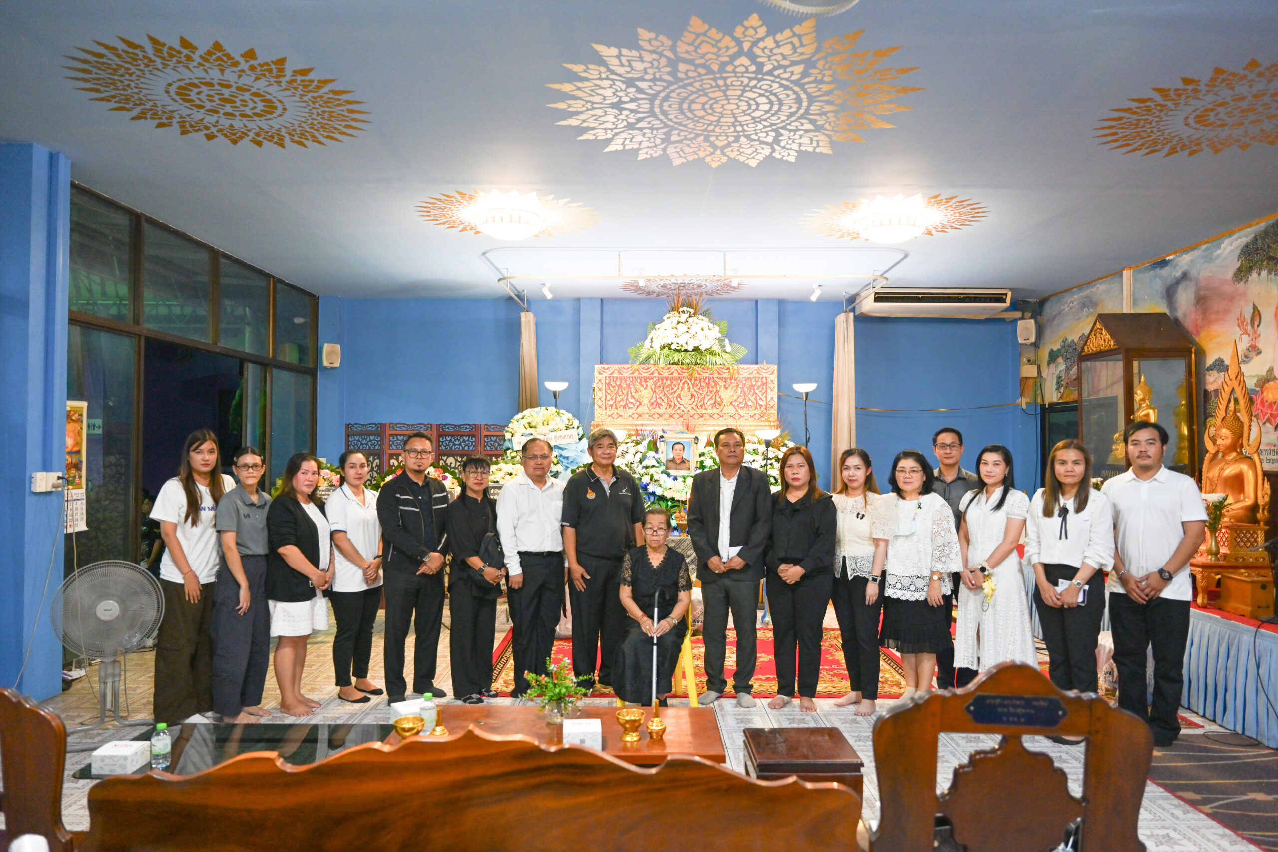 สำนักงานเขตพื้นที่อุเทนถวาย ร่วมพิธีสวดพระอภิธรรม คุณพ่อบุญส่ง ทับแถม